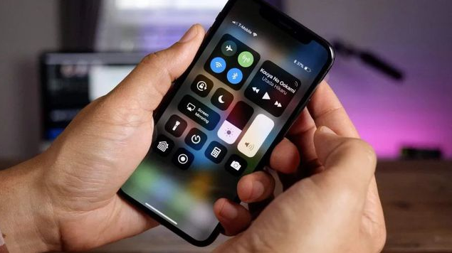 丁青苹果手机维修分享iPhone 12信号差怎么办 